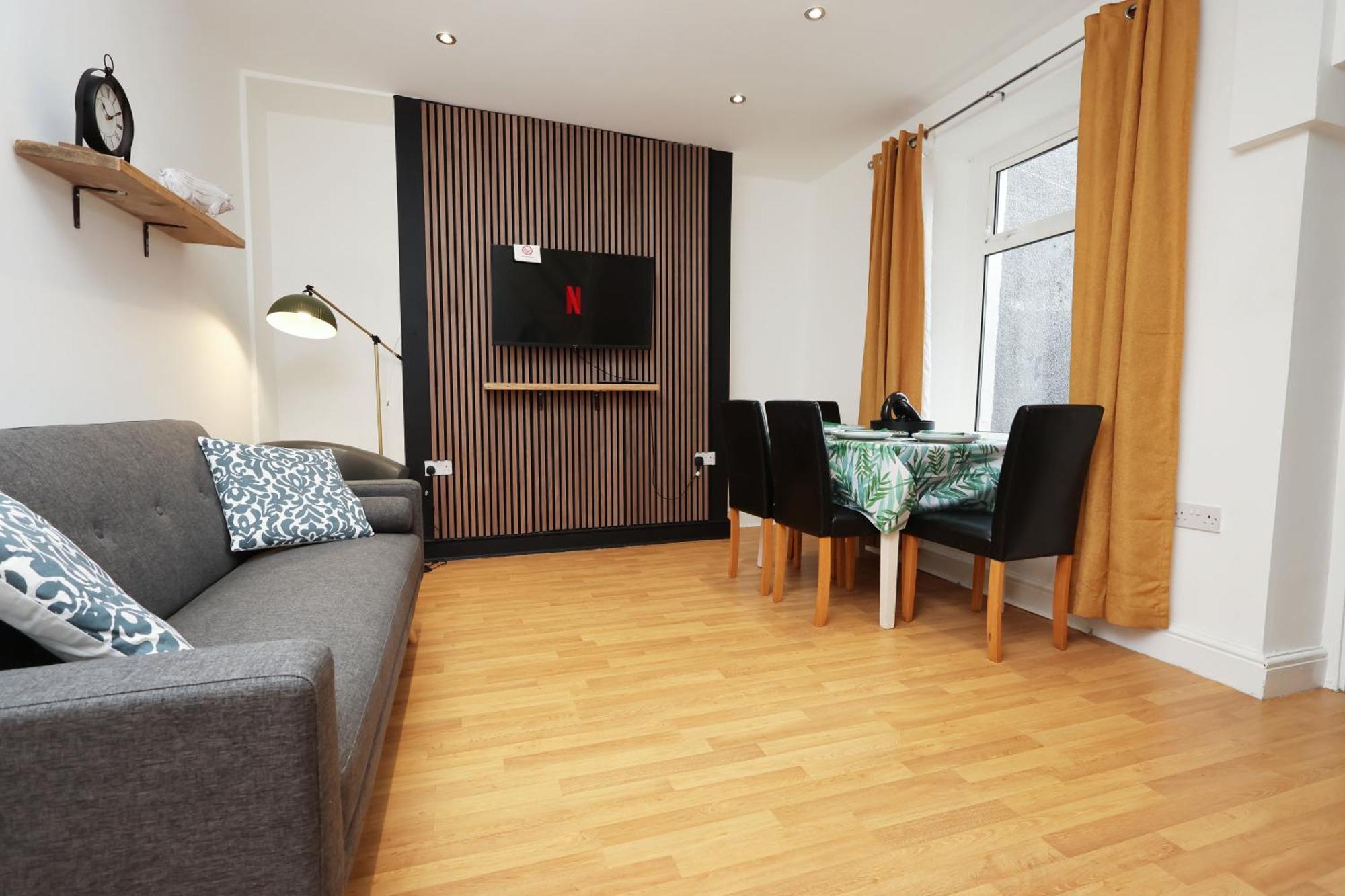 Viewing Deck, On-Street Parking, Tv In Every Room Swansea Exterior foto