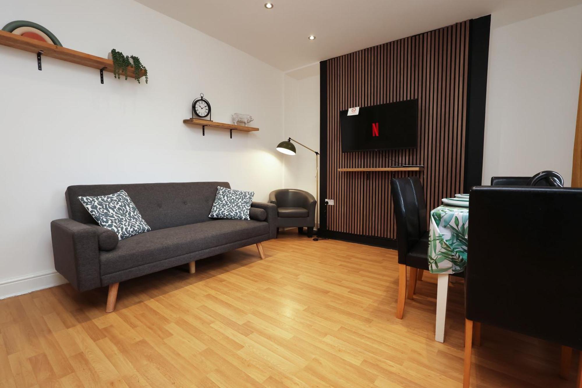 Viewing Deck, On-Street Parking, Tv In Every Room Swansea Exterior foto