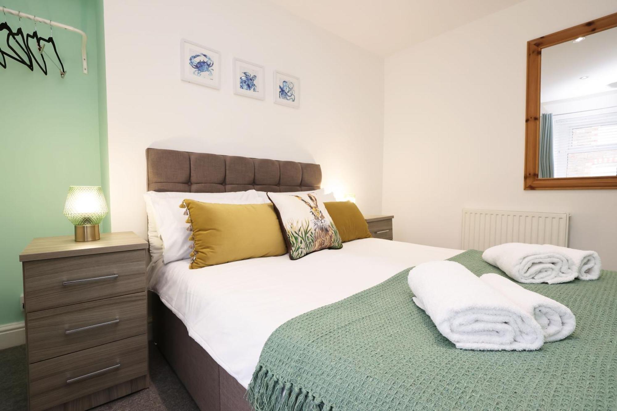 Viewing Deck, On-Street Parking, Tv In Every Room Swansea Exterior foto
