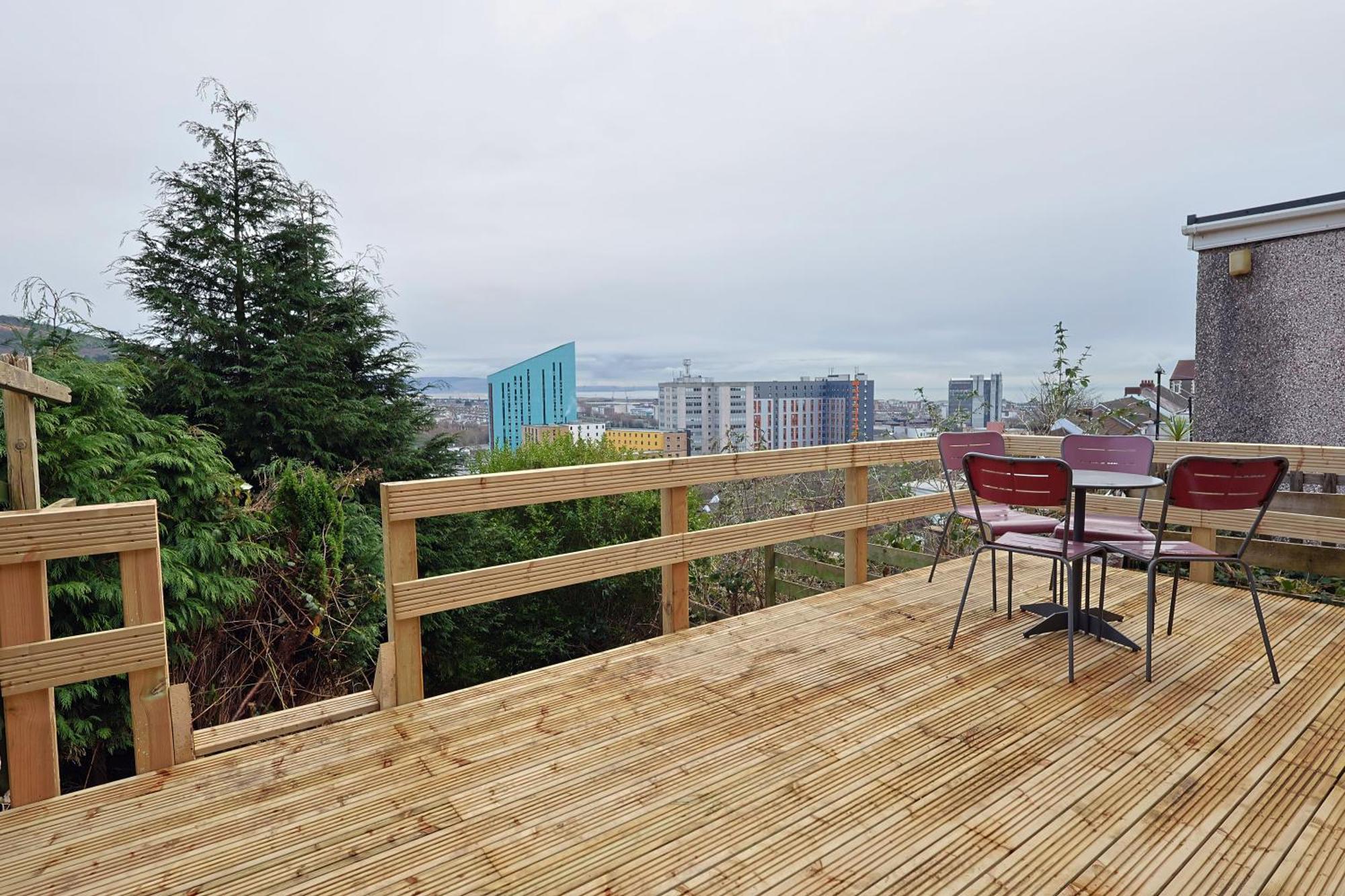 Viewing Deck, On-Street Parking, Tv In Every Room Swansea Exterior foto